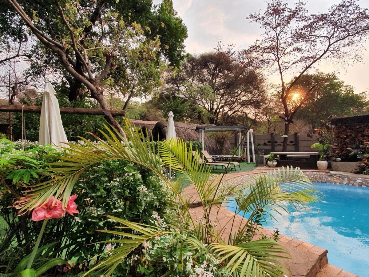 Victoria Falls Backpackers Lodge Exterior foto