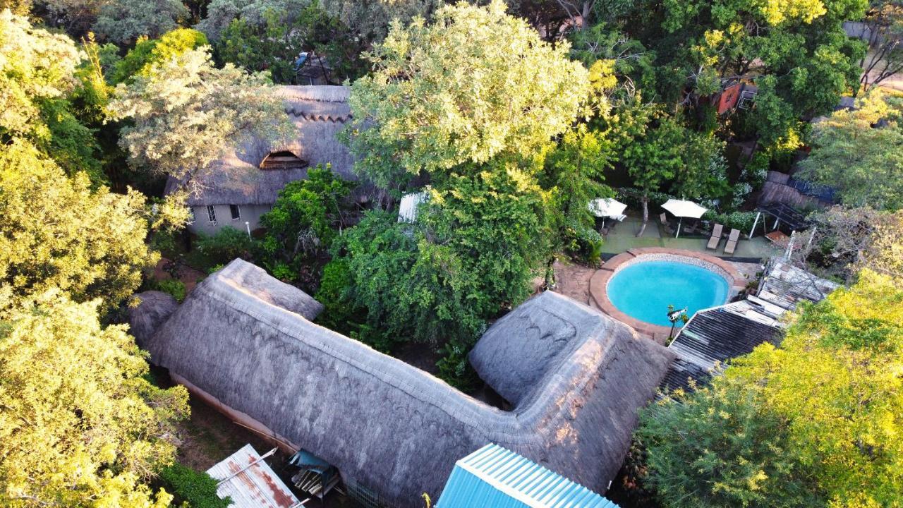 Victoria Falls Backpackers Lodge Exterior foto