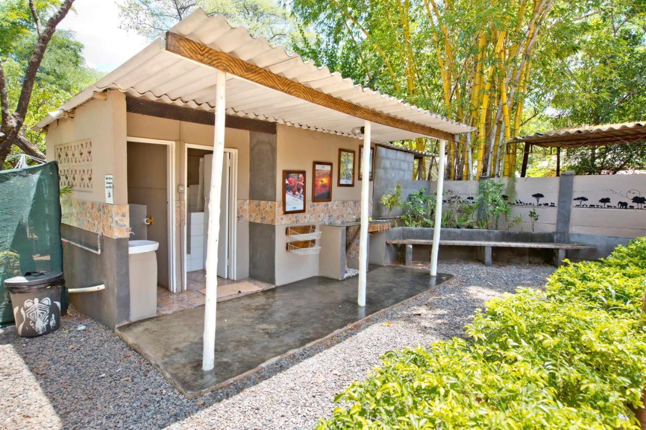 Victoria Falls Backpackers Lodge Exterior foto