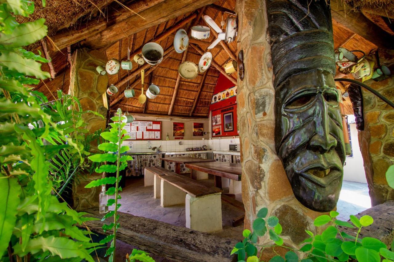 Victoria Falls Backpackers Lodge Exterior foto