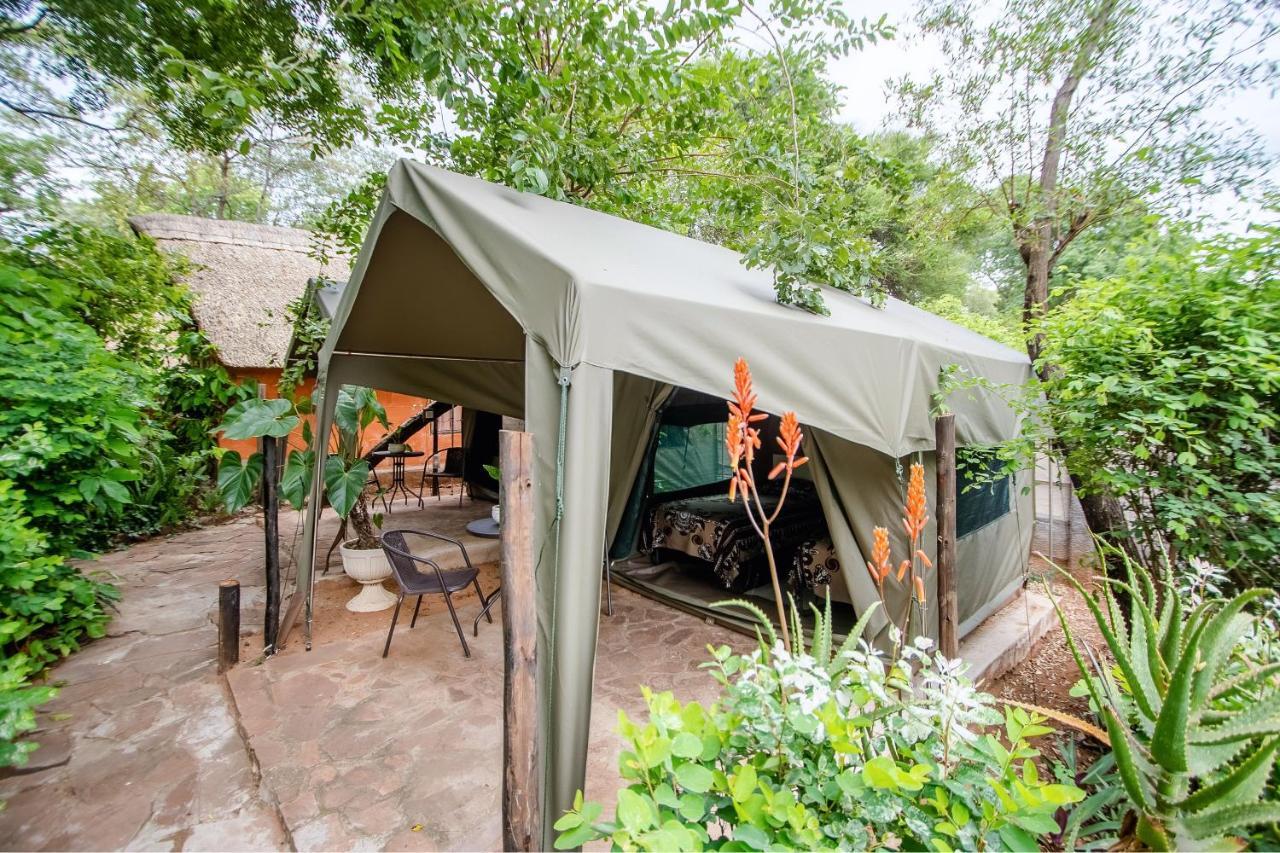 Victoria Falls Backpackers Lodge Exterior foto