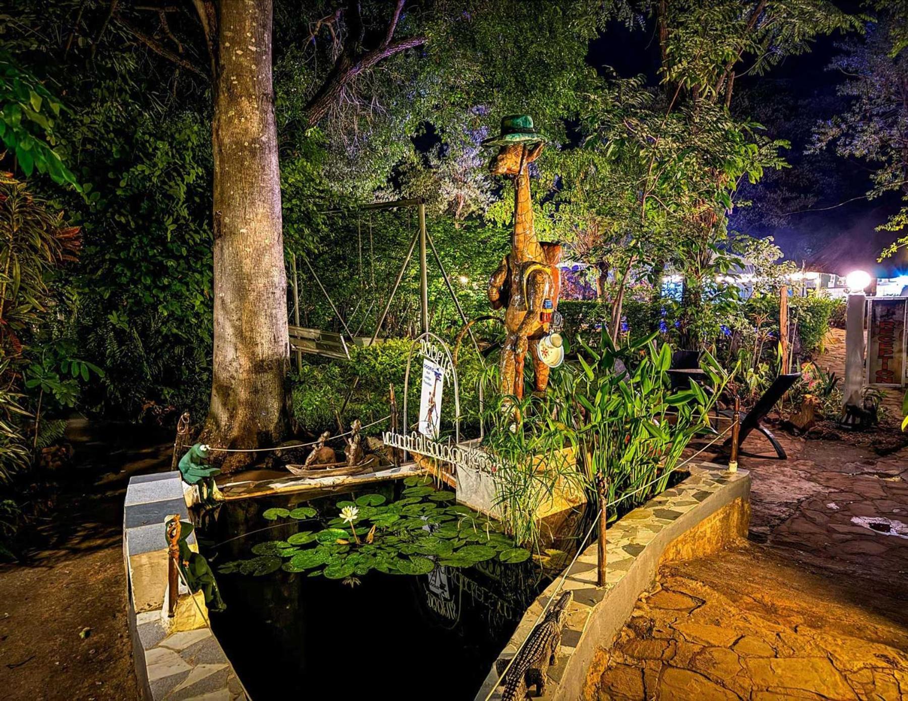 Victoria Falls Backpackers Lodge Exterior foto