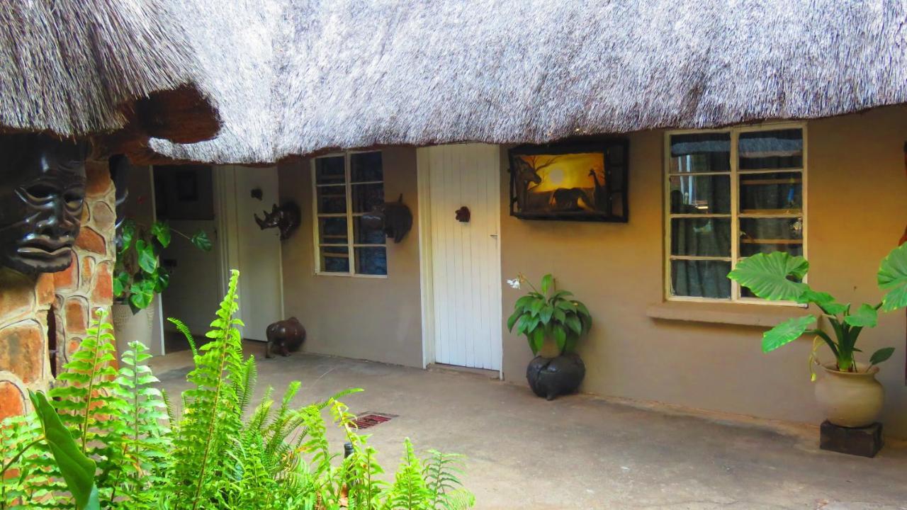 Victoria Falls Backpackers Lodge Exterior foto
