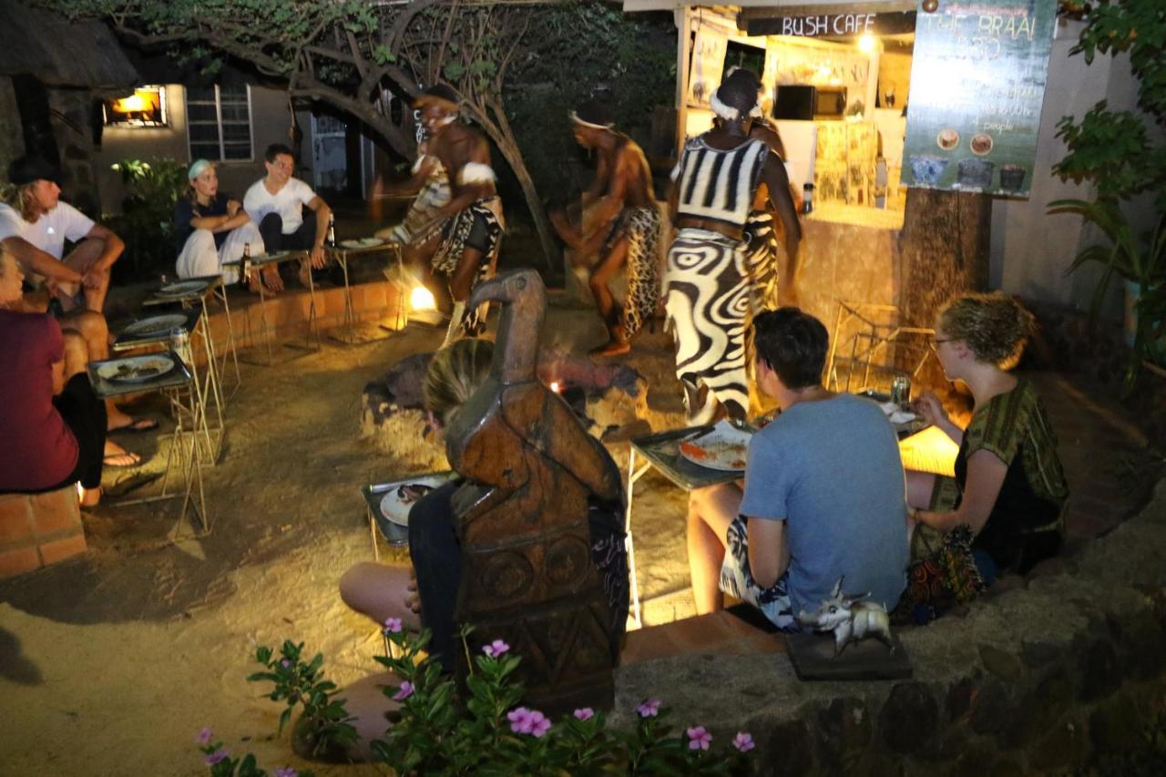 Victoria Falls Backpackers Lodge Exterior foto